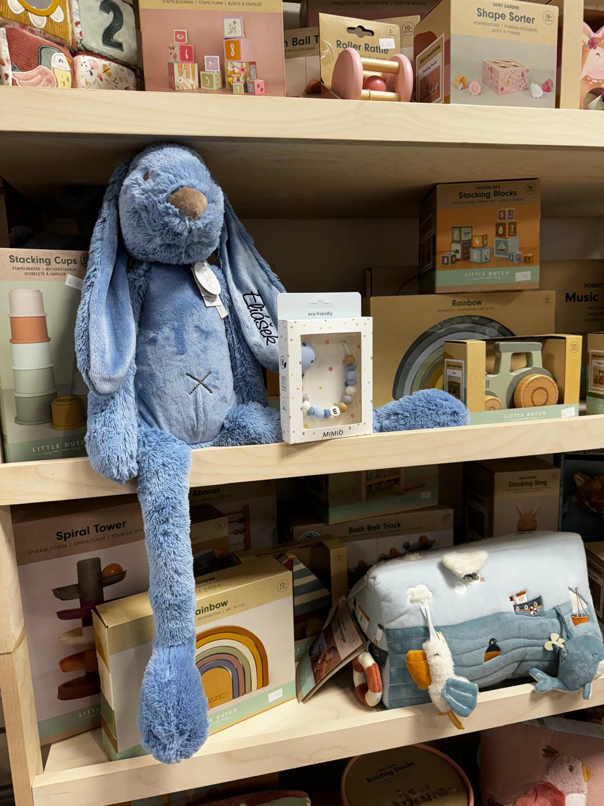 richie se jménem sytě modrý