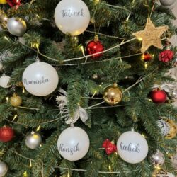MIMIO Vánoční baňka se jménem 10cm - BÍLÁ